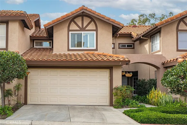 5 Vista Sierra, Rancho Santa Margarita, California 92688