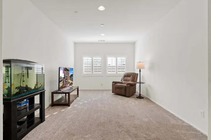 42729 Tiempo Ct -10