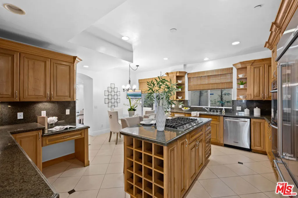 10935 Missouri Avenue Unit B, Los Angeles, California 90025 home-pic-9
