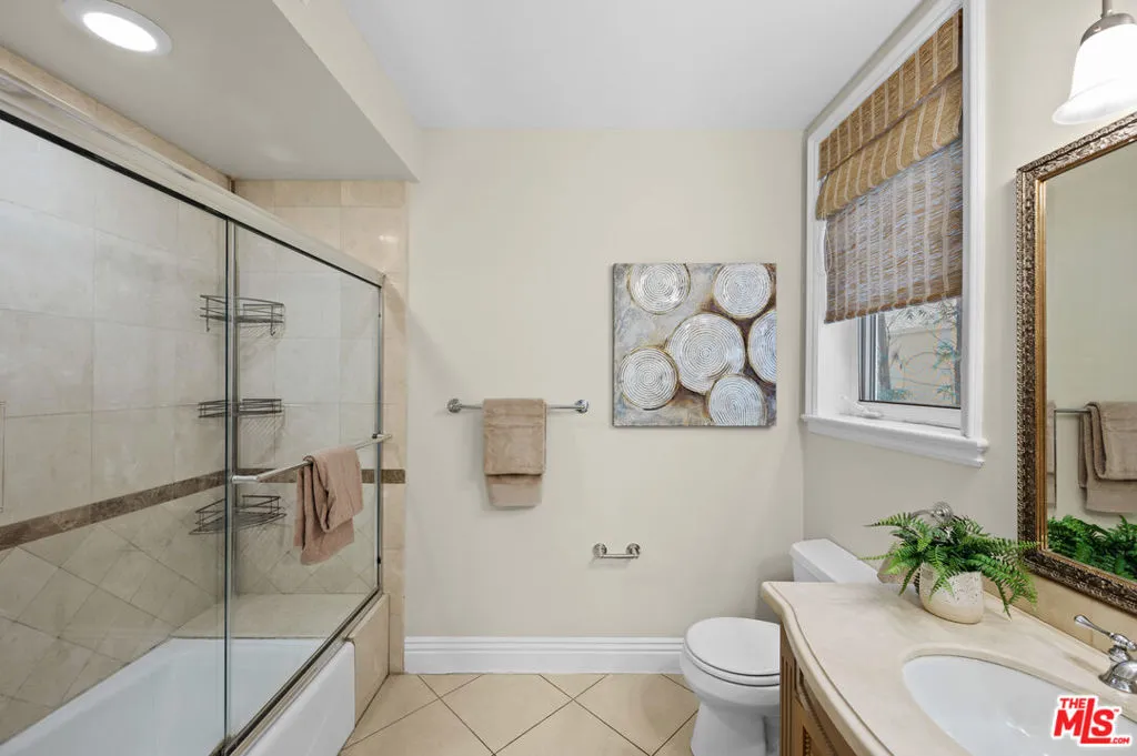 10935 Missouri Avenue Unit B, Los Angeles, California 90025 home-pic-13