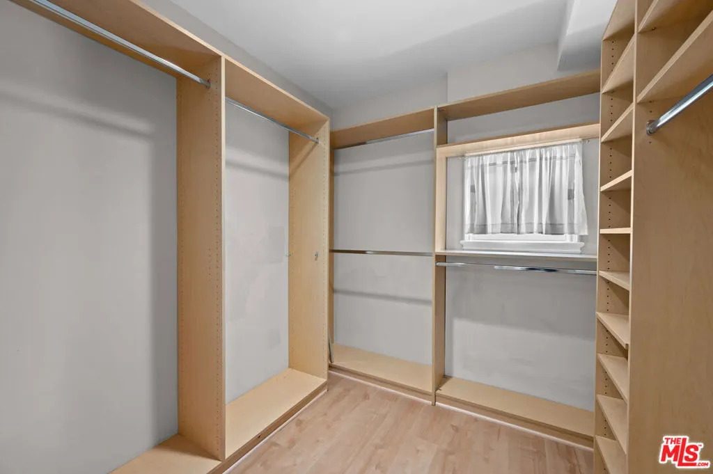 10935 Missouri Avenue Unit B, Los Angeles, California 90025 home-pic-21