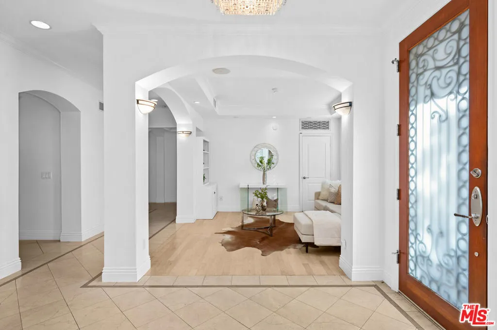 10935 Missouri Avenue Unit B, Los Angeles, California 90025 home-pic-4