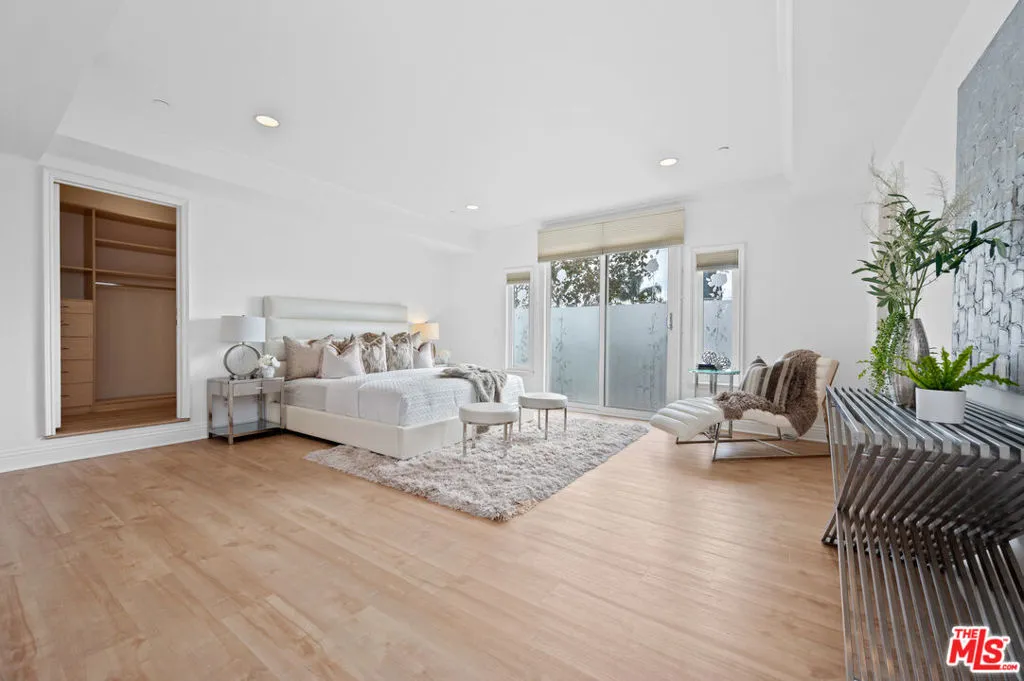 10935 Missouri Avenue Unit B, Los Angeles, California 90025 home-pic-15