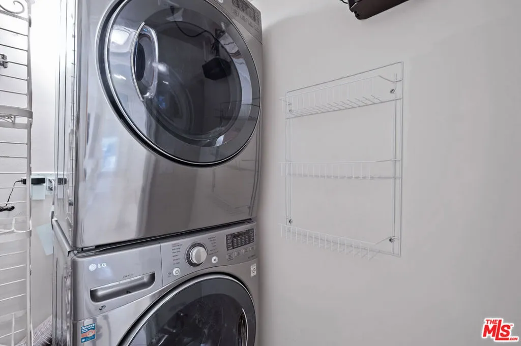 10935 Missouri Avenue Unit B, Los Angeles, California 90025 home-pic-31