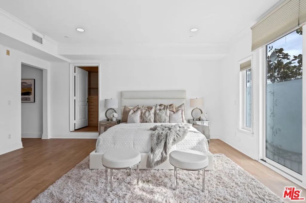 10935 Missouri Avenue Unit B, Los Angeles, California 90025 home-pic-16