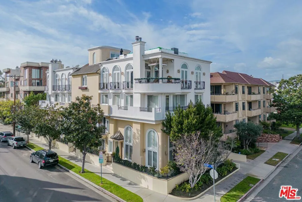 10935 Missouri Avenue Unit B, Los Angeles, California 90025 home-pic-38