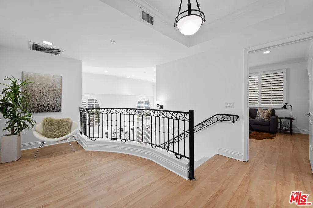 10935 Missouri Avenue Unit B, Los Angeles, California 90025 home-pic-28
