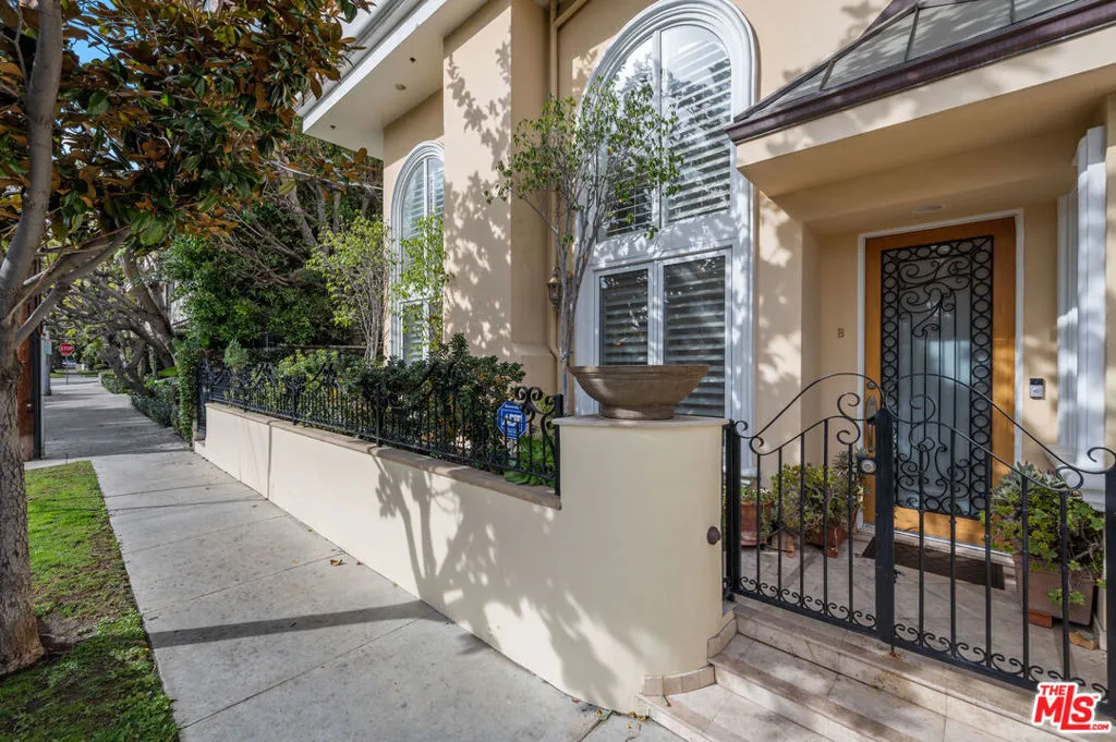 10935 Missouri Avenue Unit B, Los Angeles, California 90025 home-pic-35