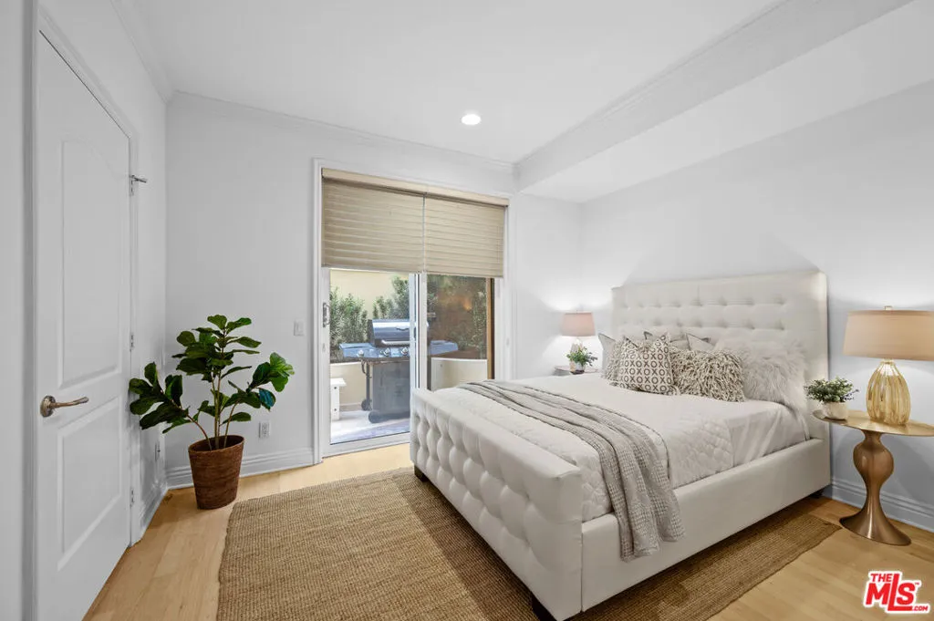 10935 Missouri Avenue Unit B, Los Angeles, California 90025 home-pic-11