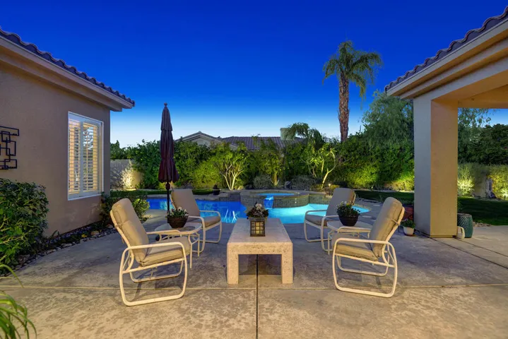 NIGHT OUTDOOR SEATING.jpg mls