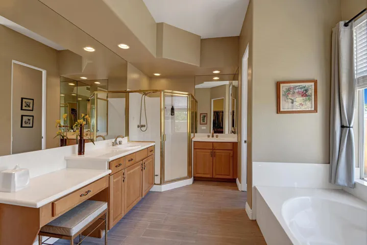 BEDROOM 3 BATHROOM.jpg mls