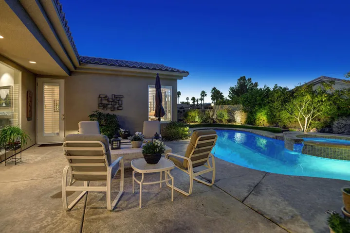 NIGHT OUTDOOR SEATING CONTINUED.jpg mls