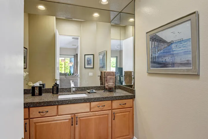 POWDER ROOM.jpg mls