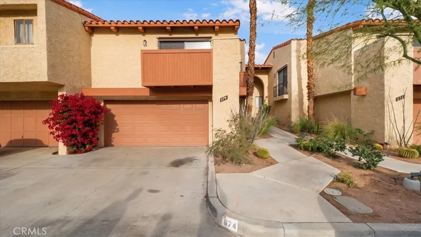 674 S Calle Petunia, Palm Springs, California 92262