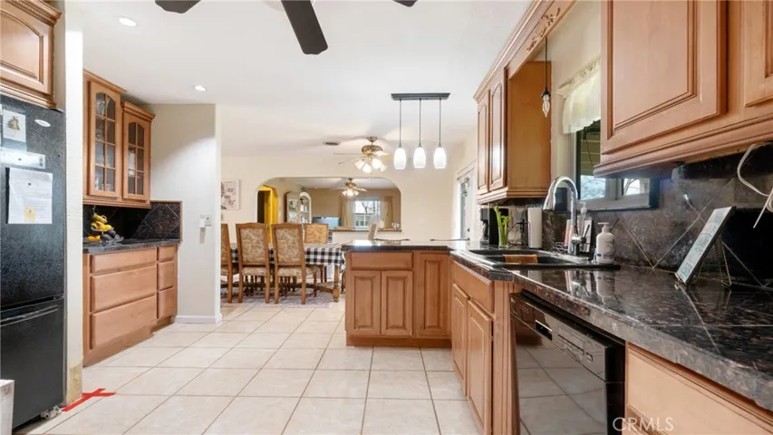 25368 Orange Street, Los Molinos, California 96055