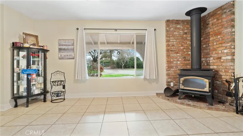 25368 Orange Street, Los Molinos, California 96055