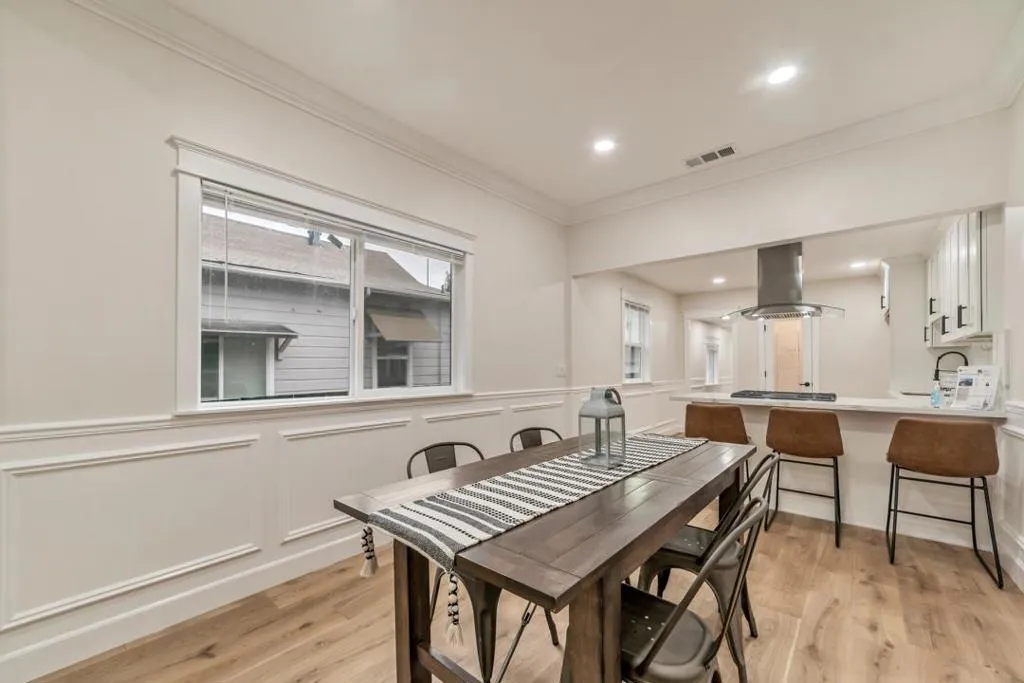 54 W Reed Street, San Jose, California 95110 home-pic-23