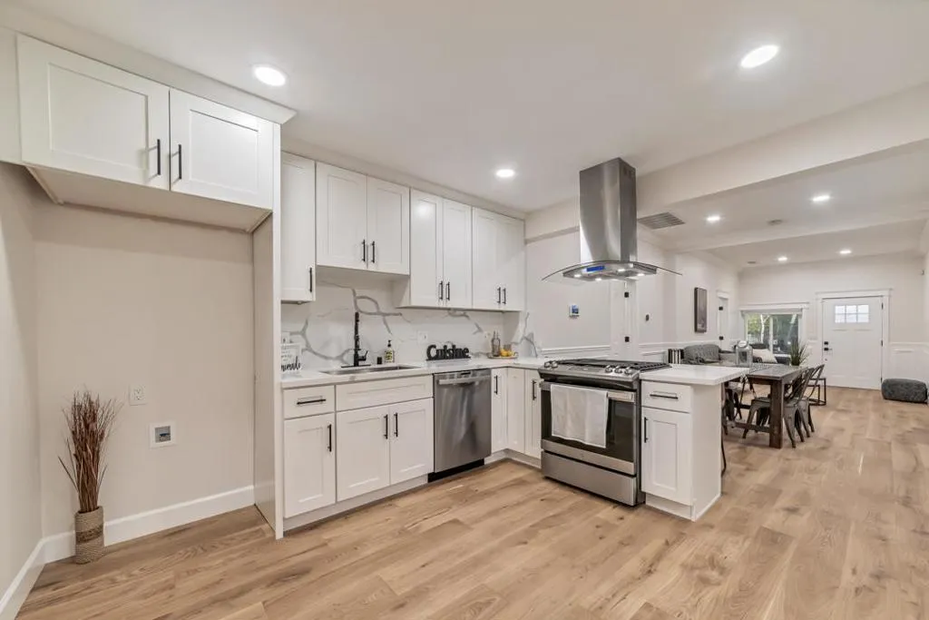 54 W Reed Street, San Jose, California 95110 home-pic-30