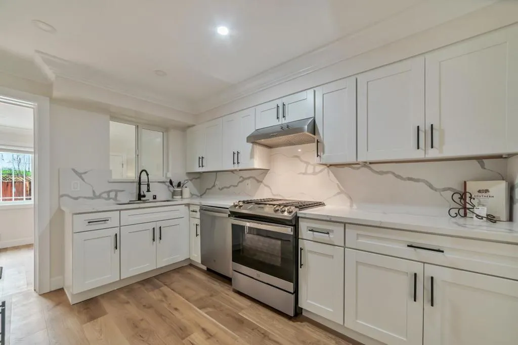 54 W Reed Street, San Jose, California 95110 home-pic-7