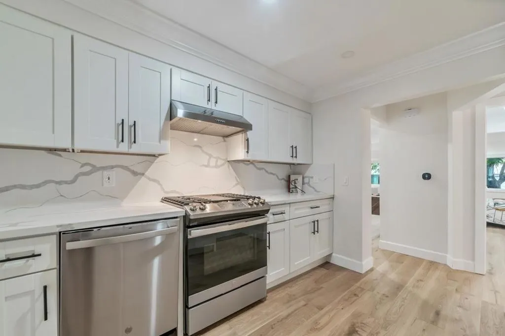 54 W Reed Street, San Jose, California 95110 home-pic-6