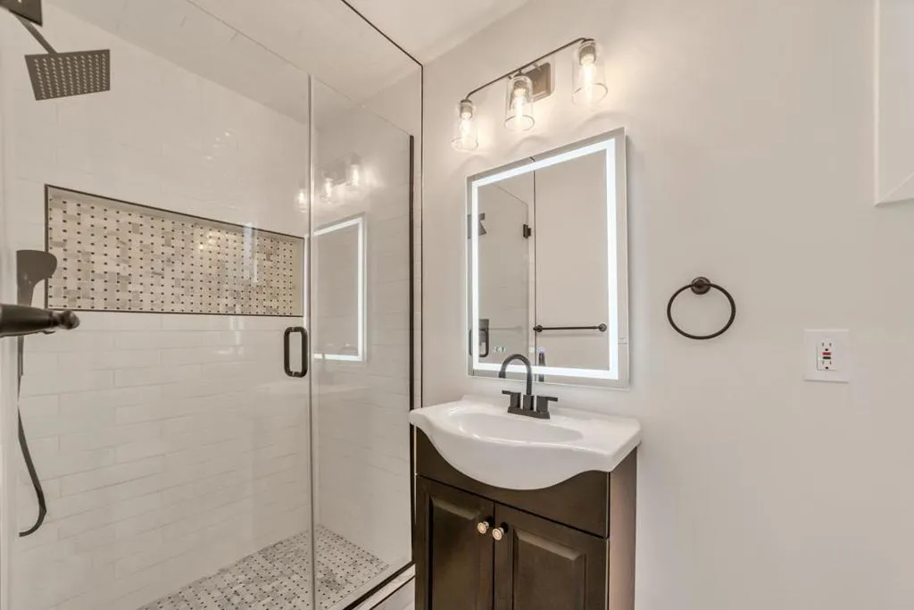 54 W Reed Street, San Jose, California 95110 home-pic-16