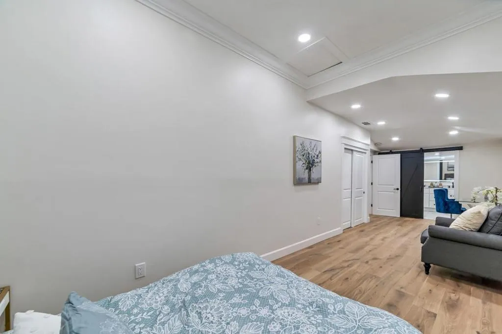 54 W Reed Street, San Jose, California 95110 home-pic-36