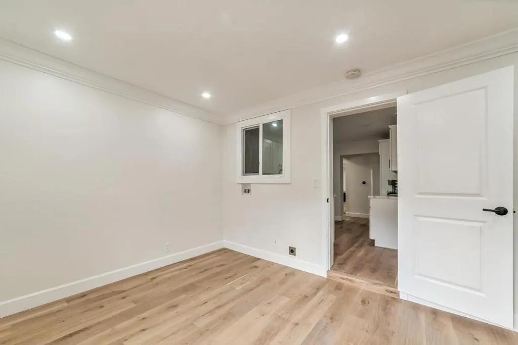 54 W Reed Street, San Jose, California 95110 home-pic-17
