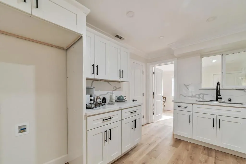 54 W Reed Street, San Jose, California 95110 home-pic-8
