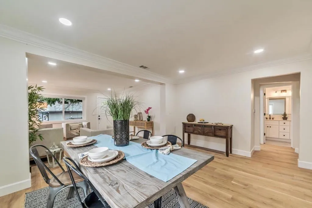 54 W Reed Street, San Jose, California 95110 home-pic-4