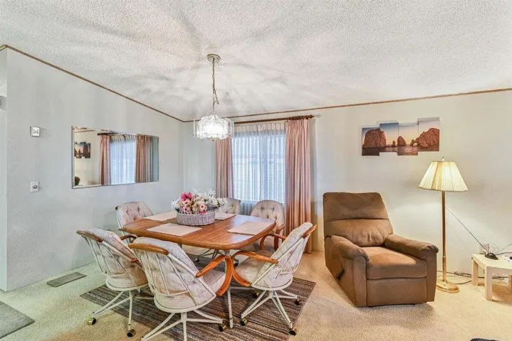 11-15300 Palm Dr-11