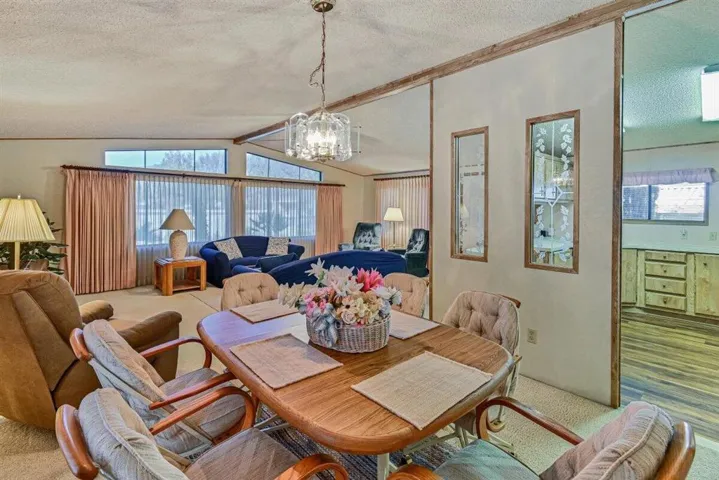 17-15300 Palm Dr-17