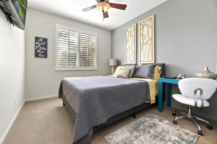 027_Bedroom