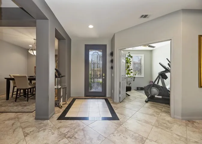 006_Foyer