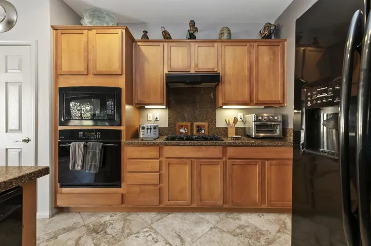 017_Kitchen