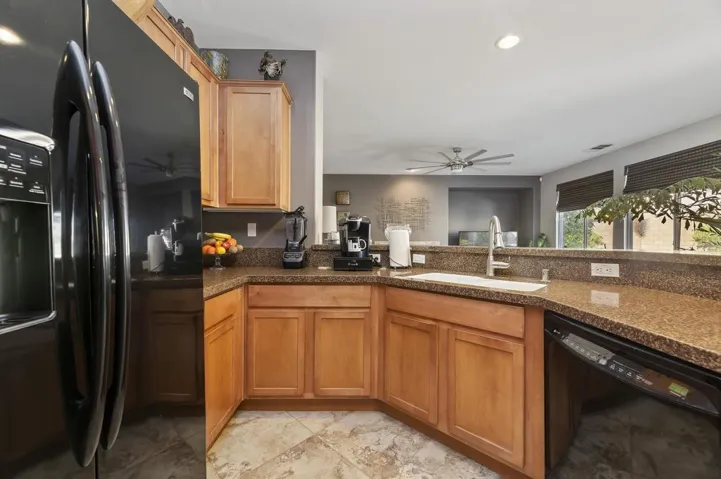 016_Kitchen