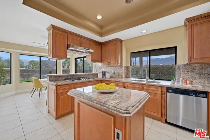49 San Marino Circle, Rancho Mirage, California 92270