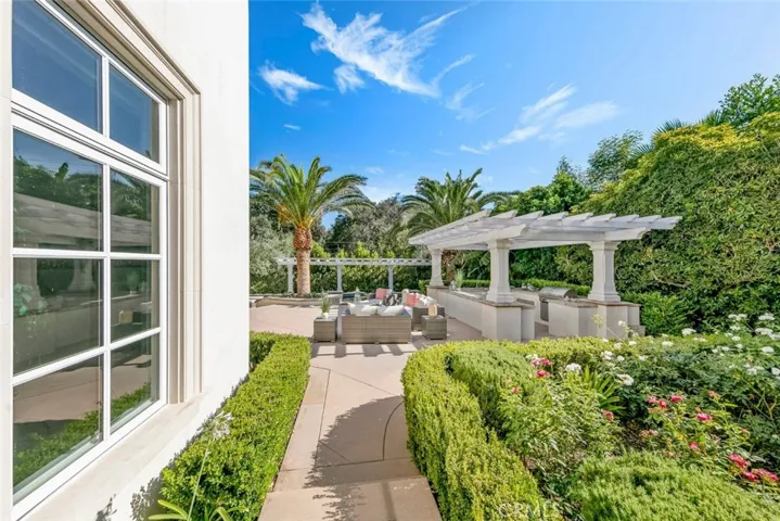 910 Fallen Leaf Road, Arcadia, California 91006