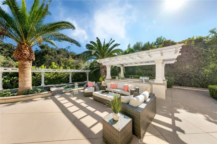 910 Fallen Leaf Road, Arcadia, California 91006