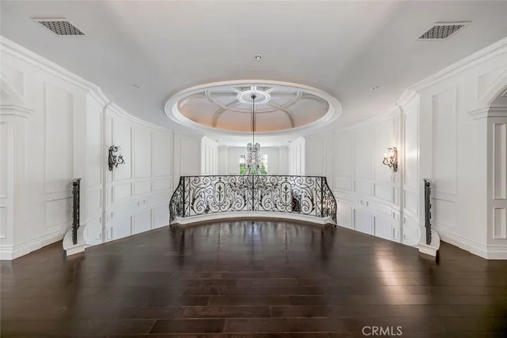 910 Fallen Leaf Road, Arcadia, California 91006