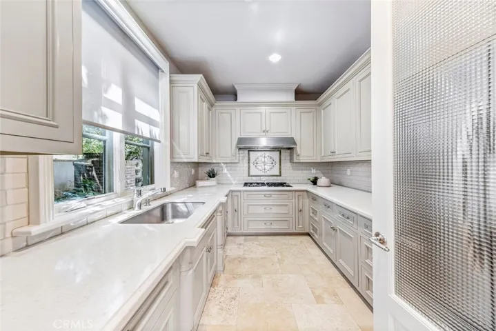 910 Fallen Leaf Road, Arcadia, California 91006