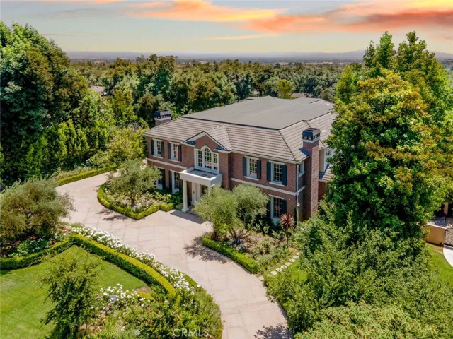 910 Fallen Leaf Road, Arcadia, California 91006