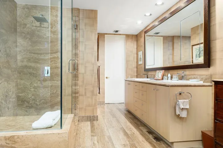 Primary ensuite #2