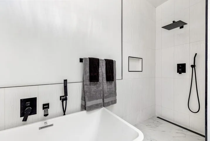 33-web-or-mls-068A2713