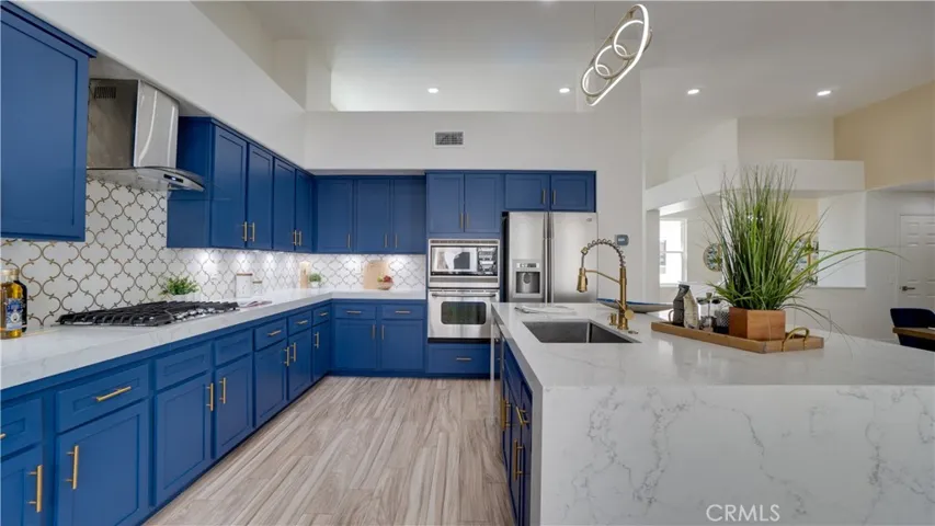 1102 E Via San Michael Road, Palm Springs, California 92262
