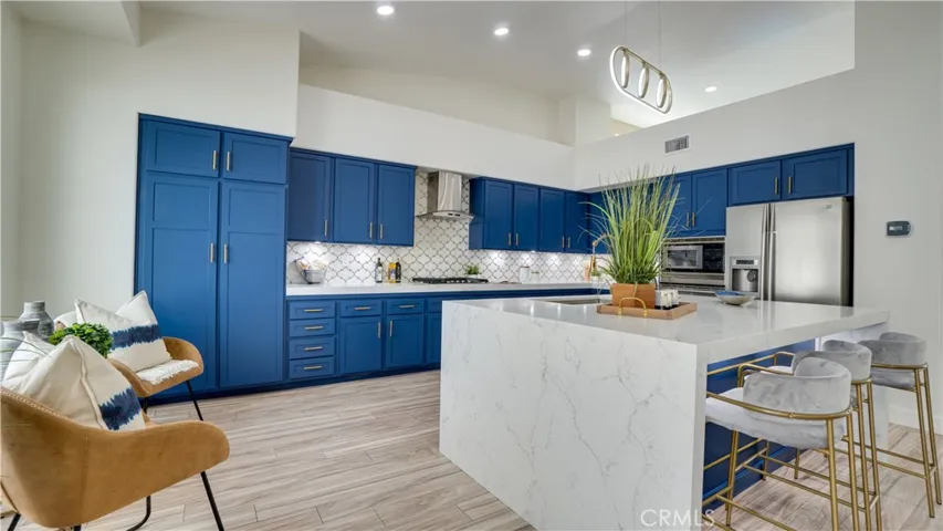 1102 E Via San Michael Road, Palm Springs, California 92262