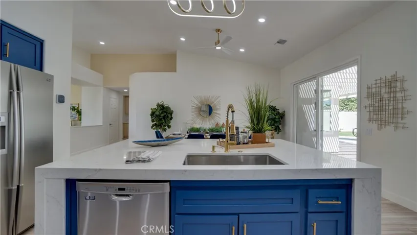1102 E Via San Michael Road, Palm Springs, California 92262
