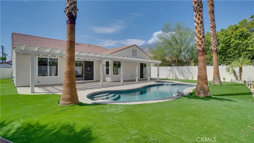 1102 E Via San Michael Road, Palm Springs, California 92262