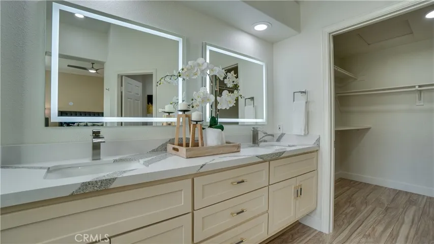 1102 E Via San Michael Road, Palm Springs, California 92262