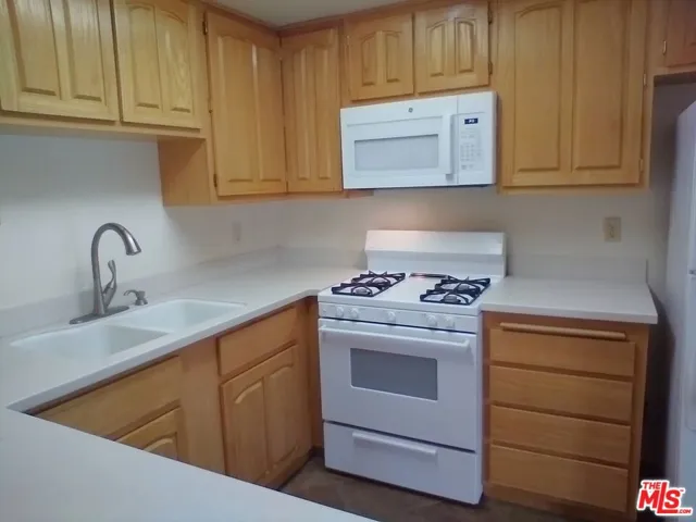 1820 N Mira Loma Way D, Palm Springs, California 92262