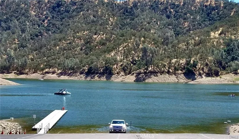 private launch ramp
